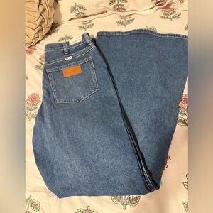 Wrangler Classic Blue Jeans High Rise